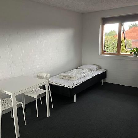 Ebbesens Bed And Bath - Two Double Rooms Herning Exterior photo