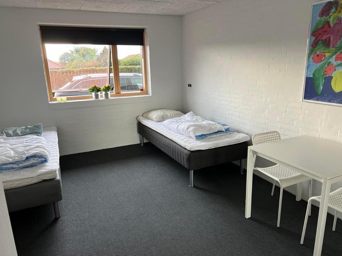 Ebbesens Bed And Bath - Two Double Rooms Herning Exterior photo